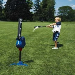 FRANKLIN MLB® SUPER STAR BATTER AND FIELDER MULTI-FUNCTION 4-IN-1 PITCHING MACHINE 6 FRANKLIN MLB® SUPER STAR BATTER AND FIELDER MULTI-FUNCTION 4-IN-1 PITCHING MACHINE -Rawlings Sales Store FRANKLIN HOME RUN TRAINING BALLS 4