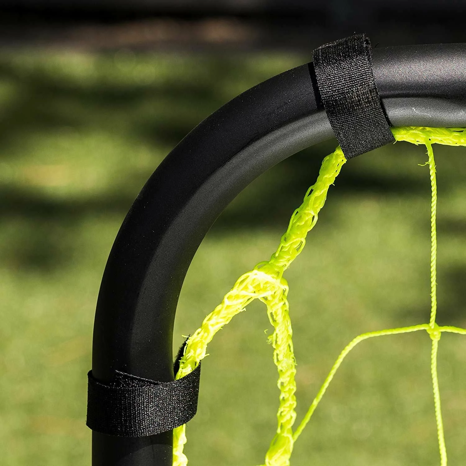 Franklin BLACK STEEL SOCCER GOAL - 6'X 4' 4 Franklin BLACK STEEL SOCCER GOAL - 6'X 4' - Image 4